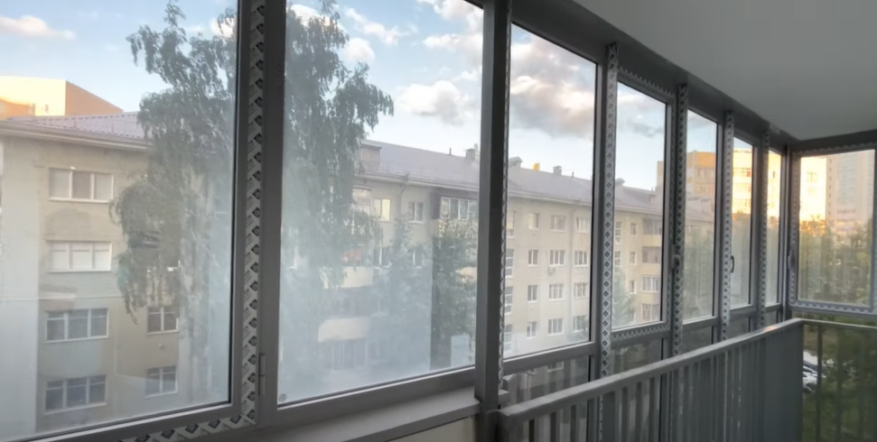 https://kirov.delaem-okna.ru/storage/app/uploads/public/63f/5ab/60d/63f5ab60d276f042661466.png